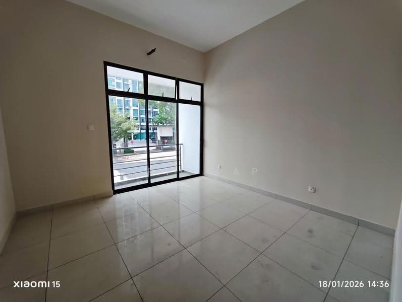 Semi-Detached House for Sale in Taman Bayu Puteri (Johor Bahru) - ERIC YAP - PropertyGuru.com.my
