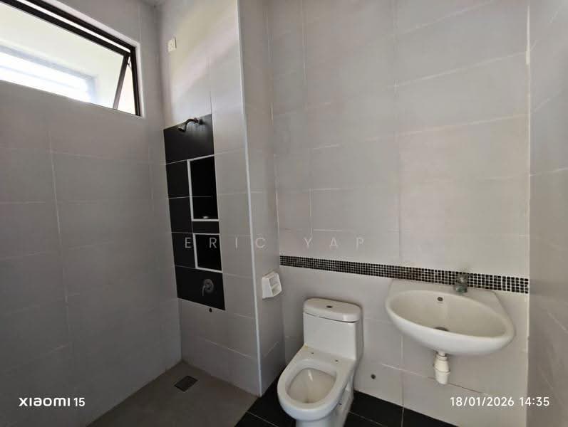 Semi-Detached House for Sale in Taman Bayu Puteri (Johor Bahru) - ERIC YAP - PropertyGuru.com.my