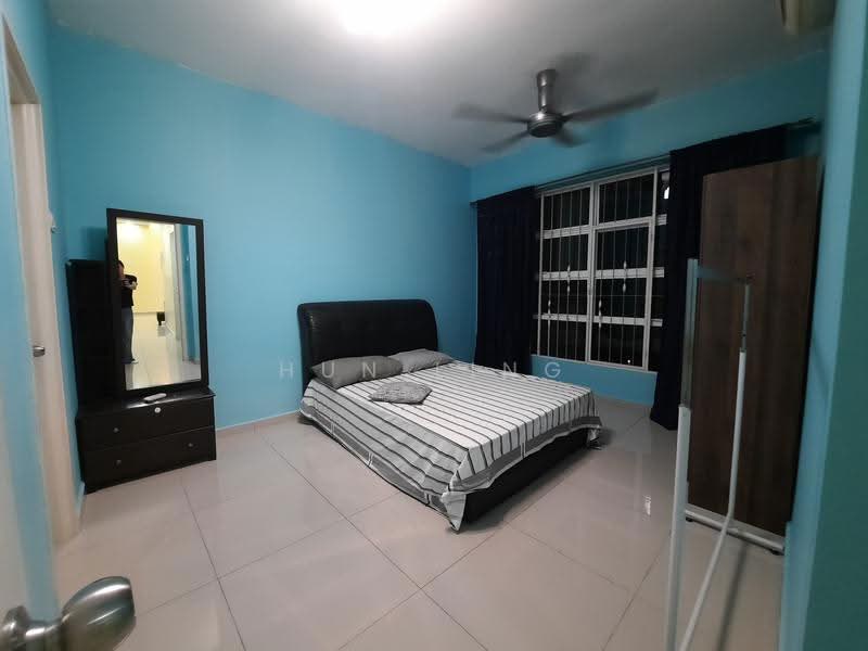 Condominium for Rent at The Zest @ Kinrara 9 - Hun Ling - Bedroom - PropertyGuru.com.my