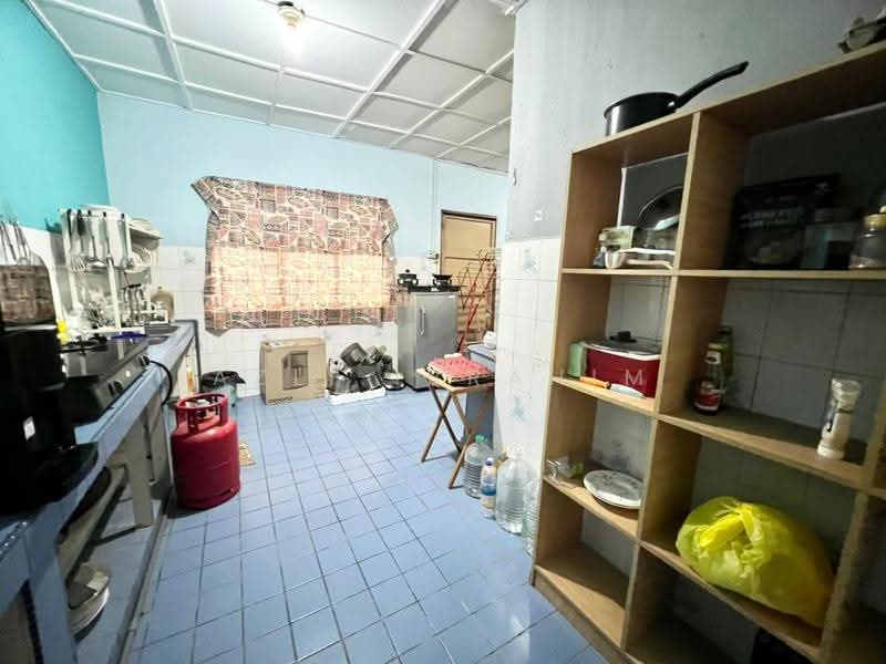 2-storey Terraced House for Sale in Bandar Tun Razak (Cheras) - Azli Ibrahim - Kitchen - PropertyGuru.com.my