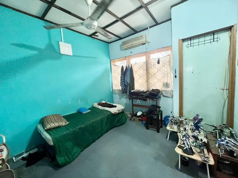2-storey Terraced House for Sale in Bandar Tun Razak (Cheras) - Azli Ibrahim - Bedroom - PropertyGuru.com.my