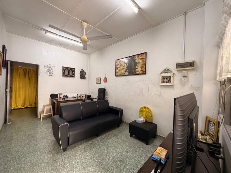 1-storey Terraced House for Sale in Seksyen 14 (Petaling Jaya) - Windz Neom - Living Room - PropertyGuru.com.my