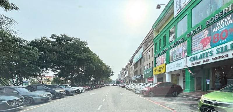 Shop for Rent in Dataran Sunway (Kota Damansara) - Reiis Lai - Exterior - PropertyGuru.com.my