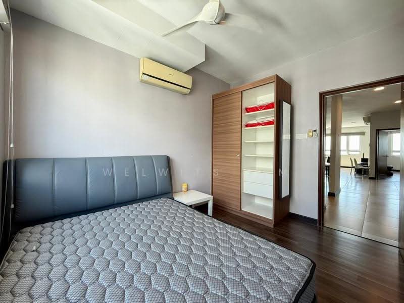 Kondominium untuk Dijual di Pearl Regency - Welwits Sim - Bedroom - PropertyGuru.com.my