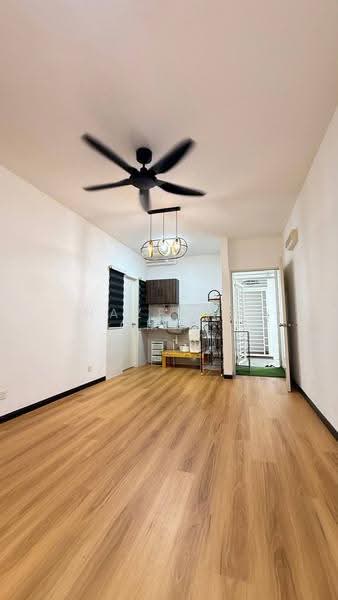 Pangsapuri untuk Dijual di De Cemara - Hazeman Omar - Kitchen - PropertyGuru.com.my
