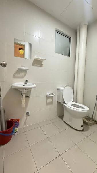 Pangsapuri untuk Dijual di De Cemara - Hazeman Omar - Bathroom - PropertyGuru.com.my