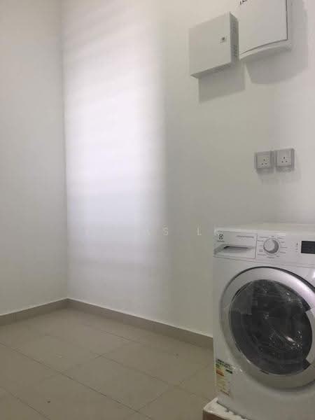 Kediaman Servis untuk Dijual di Eco Sky - Lucas Lk - Interior - PropertyGuru.com.my