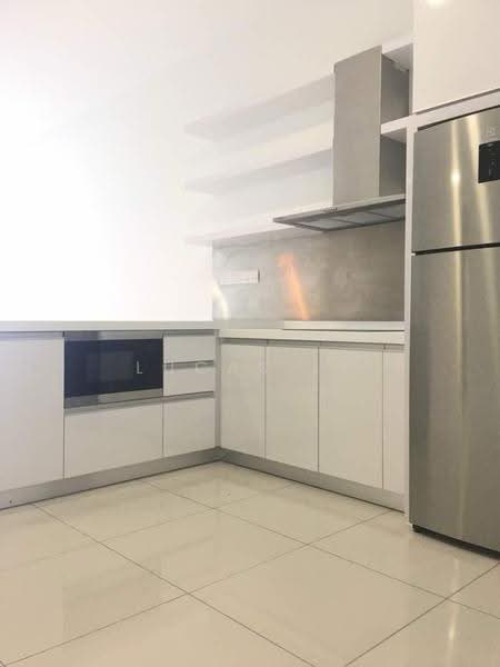 Kediaman Servis untuk Dijual di Eco Sky - Lucas Lk - Kitchen - PropertyGuru.com.my