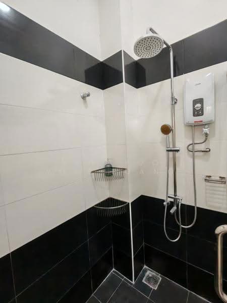 2-storey Terraced House for Rent in Setia Alam (Selangor) - Veni Foo Yoke Fuang - Bathroom - PropertyGuru.com.my
