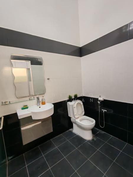 2-storey Terraced House for Rent in Setia Alam (Selangor) - Veni Foo Yoke Fuang - Bathroom - PropertyGuru.com.my