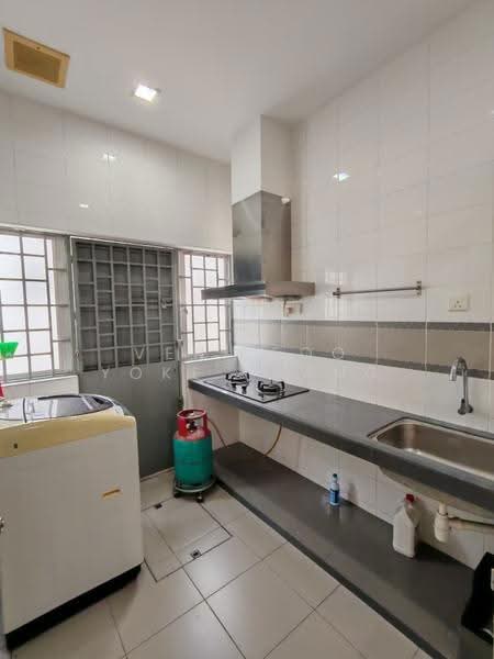 2-storey Terraced House for Rent in Setia Alam (Selangor) - Veni Foo Yoke Fuang - Kitchen - PropertyGuru.com.my