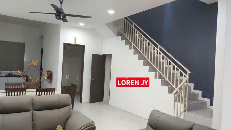 Rumah Teres 2-Tingkat untuk Dijual di Taman Seruling Emas (Sungai Jawi) - Loren Jia Ying - Living Room - PropertyGuru.com.my