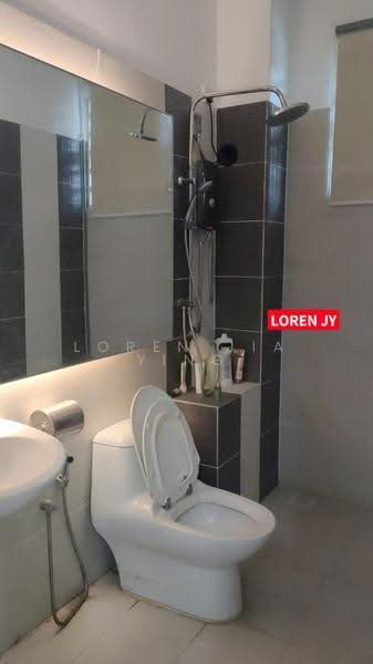 Rumah Teres 2-Tingkat untuk Dijual di Taman Seruling Emas (Sungai Jawi) - Loren Jia Ying - Bathroom - PropertyGuru.com.my
