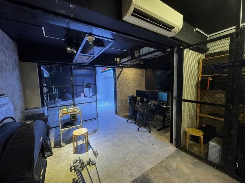 Shop for Rent in Johor Bahru (Johor) - Lucas Ong - Interior - PropertyGuru.com.my