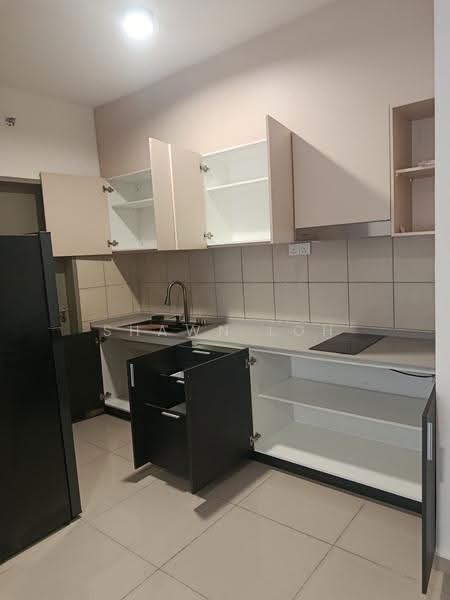 Kediaman Servis untuk Disewa di D'Vervain - Shawn Loh - Kitchen - PropertyGuru.com.my