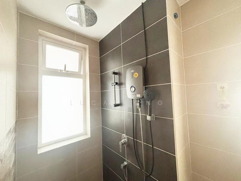 Service Residence for Rent at TriTower Residence @ Johor Bahru Sentral - Lucas Ong - Bathroom - PropertyGuru.com.my