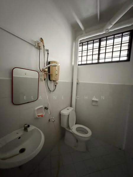 2-storey Terraced House for Rent in Permas Jaya (Johor Bahru) - Elaine Chan - Bathroom - PropertyGuru.com.my