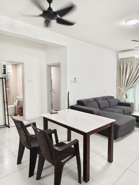 Kondominium untuk Disewa di 3 Residence - Jocellynn Lee - Living Room - PropertyGuru.com.my