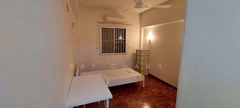 Pangsapuri untuk Dijual di Aman Puri Apartment - Ray Chang - Bedroom - PropertyGuru.com.my