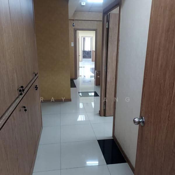 Shop / Office for Rent in Bandar Damansara Perdana (Damansara Perdana) - Ray Chang - Corridor - PropertyGuru.com.my