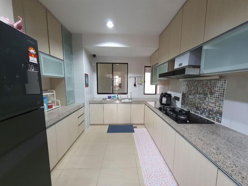 Condominium for Sale at Aloha Tower Condominium - Ah Liang - Kitchen - PropertyGuru.com.my
