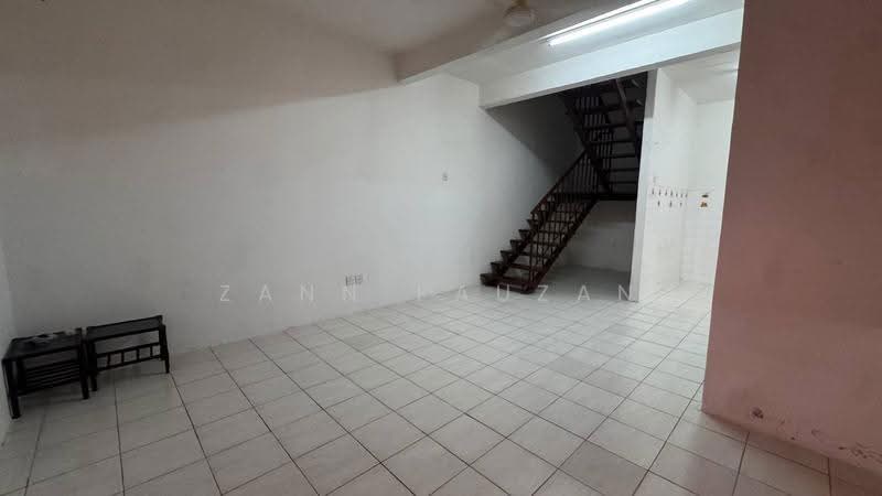 Cluster House for Sale in Taman Kalumpang (Kalumpang) - Zann Fauzan - Interior - PropertyGuru.com.my