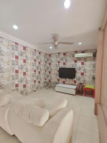 2-storey Terraced House for Rent in Setia Impian (Setia Alam) - Andrew Ang - Living Room - PropertyGuru.com.my