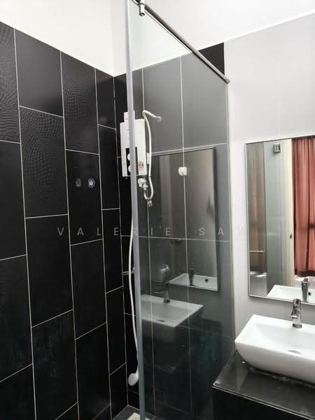 Cluster House for Rent in Kota Masai (Pasir Gudang) - Valerie Saw - Bathroom - PropertyGuru.com.my