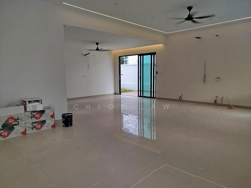 Semi-Detached House for Sale in Setia Tropika (Johor Bahru) - Chloe Law - Living Room - PropertyGuru.com.my