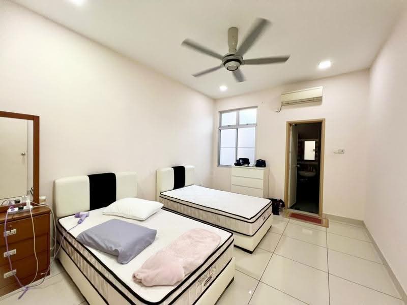 Cluster House for Sale in Taman Gaya (Ulu Tiram) - Khoo . - PropertyGuru.com.my