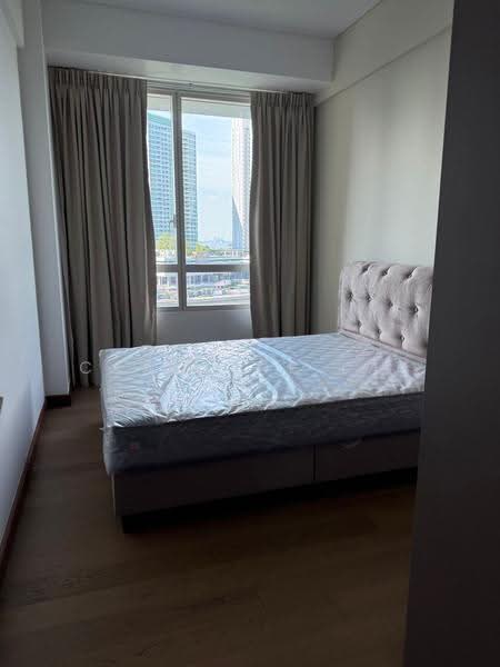 Kediaman Servis untuk Dijual di Puteri Cove Residences - Caroline Lai - Bedroom - PropertyGuru.com.my