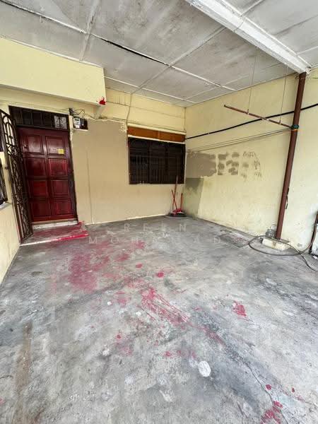 2-storey Terraced House for Sale in Jinjang (Kuala Lumpur) - Reen Mohamad - Entrance - PropertyGuru.com.my