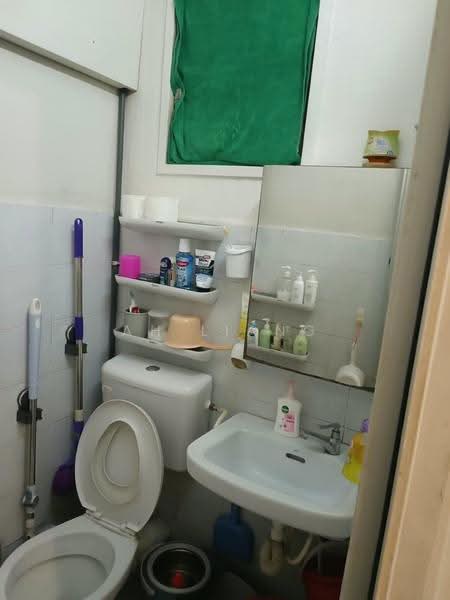 Flat for Sale at Sri Lanang - Ah Liang - Bathroom - PropertyGuru.com.my