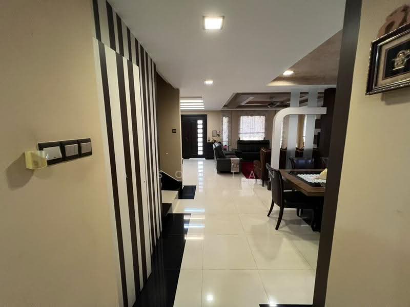 Rumah Berkembar untuk Dijual di Taman Gembira (Klang) - Alson Tan - Living Room - PropertyGuru.com.my