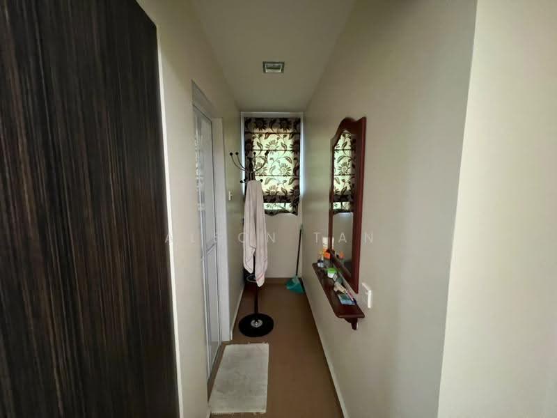 Rumah Berkembar untuk Dijual di Taman Gembira (Klang) - Alson Tan - Corridor - PropertyGuru.com.my