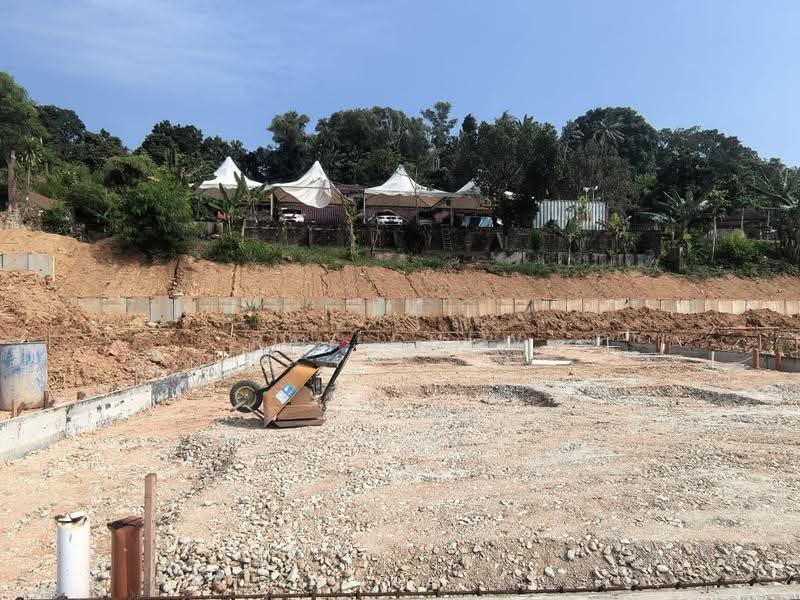 2-storey Terraced House for Sale in Bukit Setongkol (Kuantan) - Ray Chew - Exterior - PropertyGuru.com.my