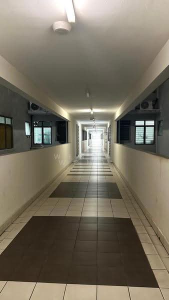 Kediaman Servis untuk Disewa di ARC @ Austin Hills - Wendy Wong - Corridor - PropertyGuru.com.my