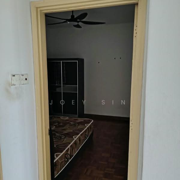 Apartment for Rent at Fair View Apartment - Joey Sin - Bedroom - PropertyGuru.com.my