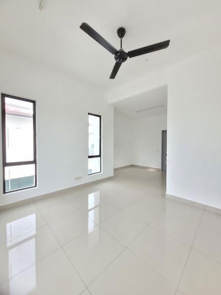 Semi-Detached House for Sale in Setia Utama (Setia Alam) - Andrew Ang - Living Room - PropertyGuru.com.my