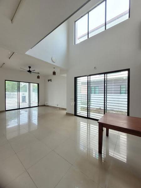 Semi-Detached House for Sale in Setia Utama (Setia Alam) - Andrew Ang - Living Room - PropertyGuru.com.my