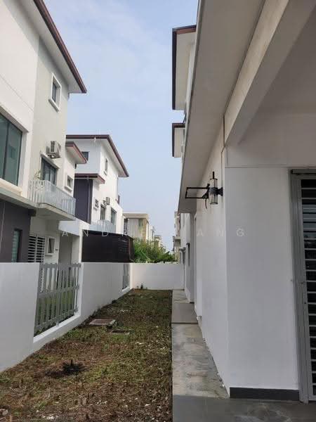 Semi-Detached House for Sale in Setia Utama (Setia Alam) - Andrew Ang - Exterior - PropertyGuru.com.my