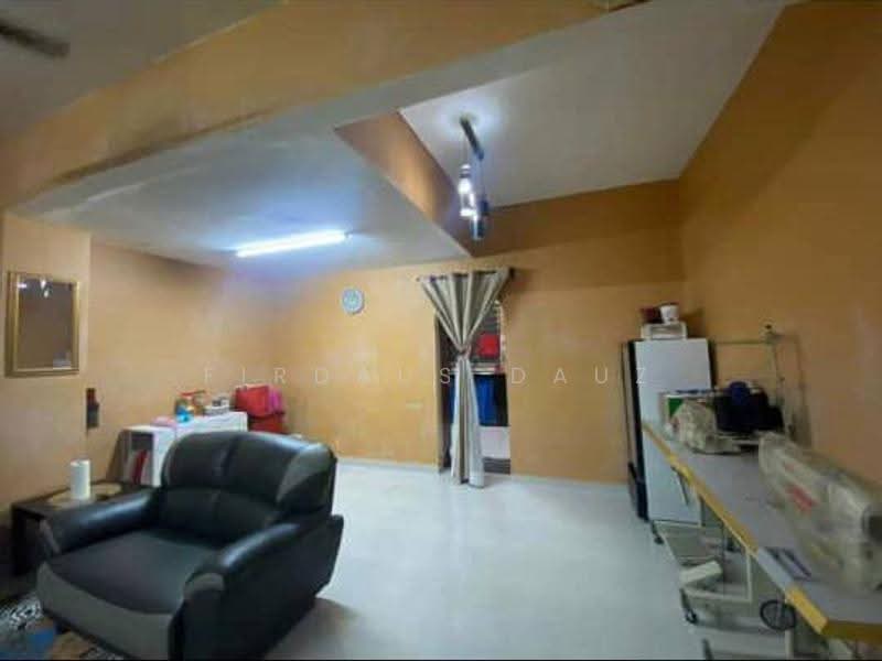2-storey Terraced House for Sale in Taman Kota Masai (Pasir Gudang) - Firdaus Dauz - Living Room - PropertyGuru.com.my