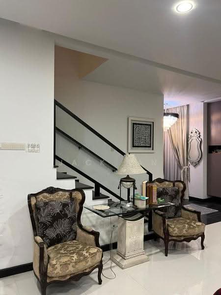 3-storey Terraced House for Sale in Denai Alam (Shah Alam) - Jack Tan - Living Room - PropertyGuru.com.my