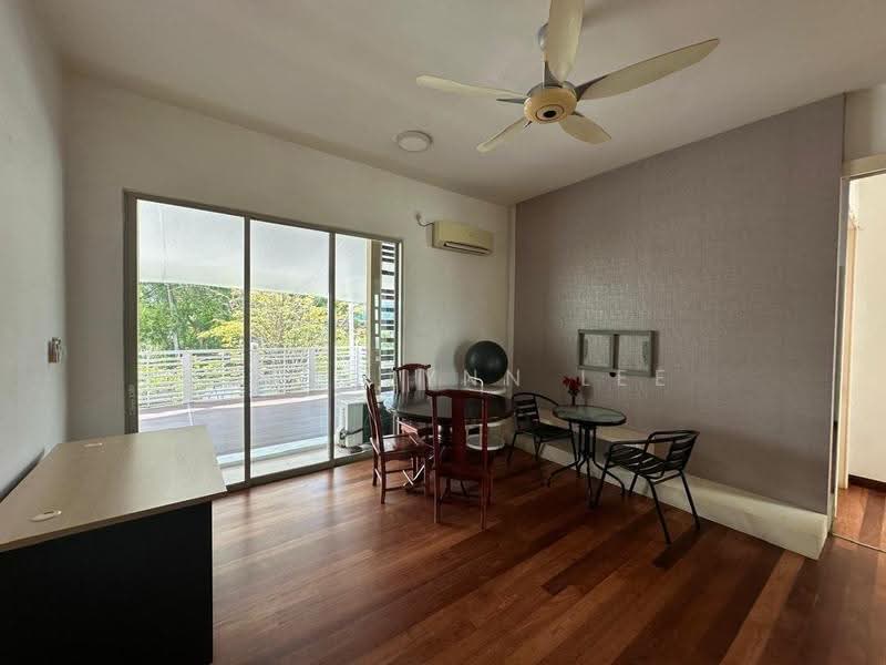 Bungalow House for Rent in Bay Garden (Bayan Lepas) - Jocellynn Lee - Dining Room - PropertyGuru.com.my