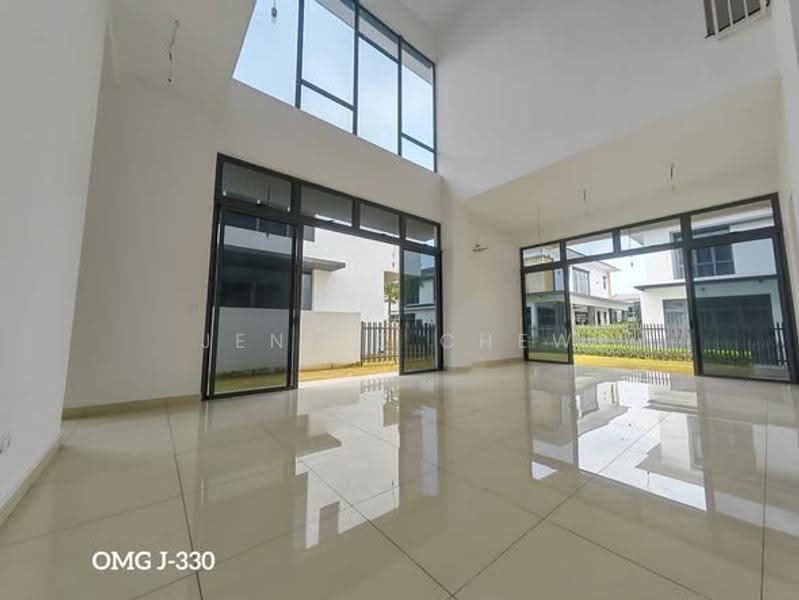 Semi-Detached House for Sale in Setia Alam (Selangor) - Jennie Chew - Living Room - PropertyGuru.com.my