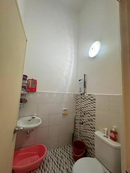 2-storey Terraced House for Sale in Setia Eco Gardens (Gelang Patah) - Sharon Ng - Bathroom - PropertyGuru.com.my