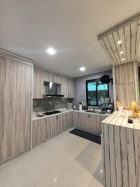 Cluster House for Sale in Austin Heights (Tebrau) - Cindy Soh - Kitchen - PropertyGuru.com.my