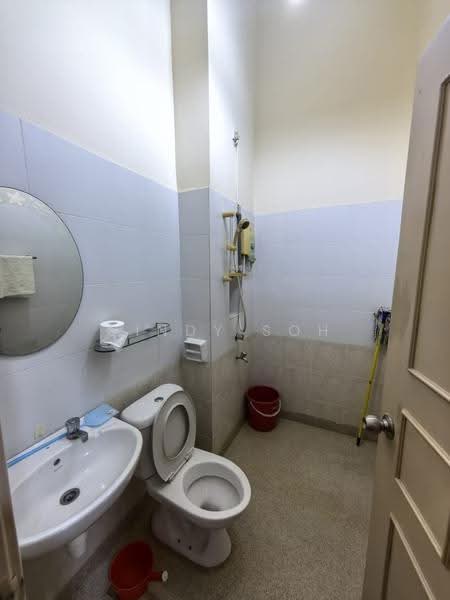 Cluster House for Sale in Austin Heights (Tebrau) - Cindy Soh - Bathroom - PropertyGuru.com.my