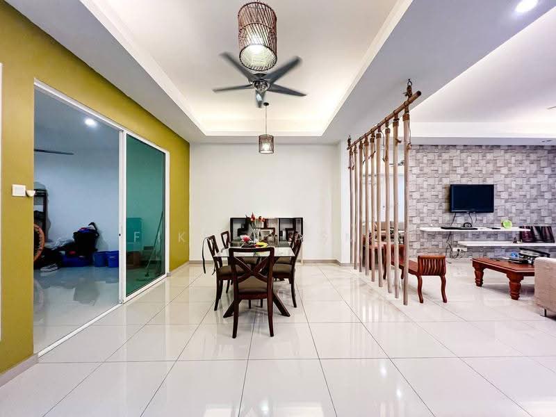 3-storey Terraced House for Sale in Kajang (Selangor) - Fikri Yasmin - Dining Room - PropertyGuru.com.my