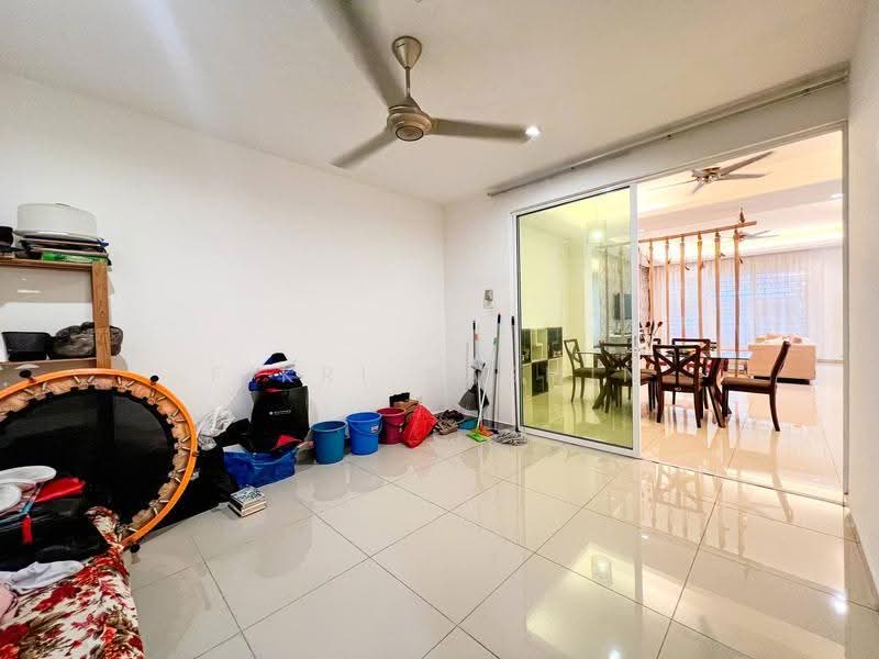 3-storey Terraced House for Sale in Kajang (Selangor) - Fikri Yasmin - Living Room - PropertyGuru.com.my